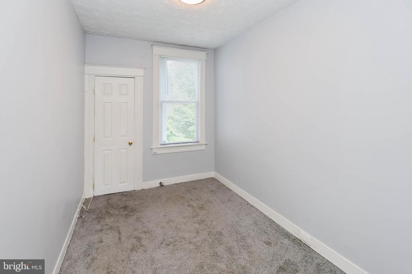 406 N Loudon Avenue photo 10