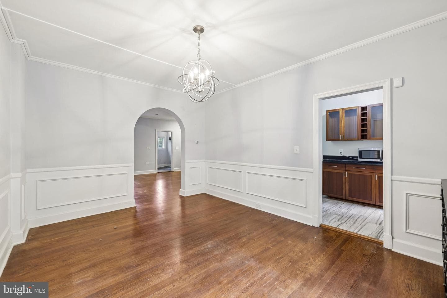 714 E Lake Avenue photo 9