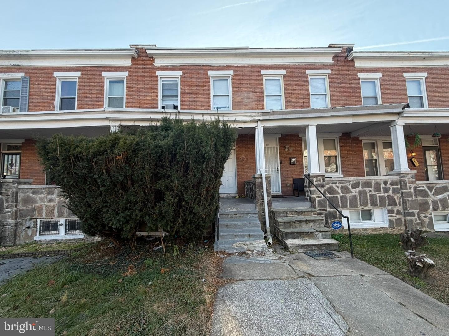 319 N Monastery Avenue photo 1
