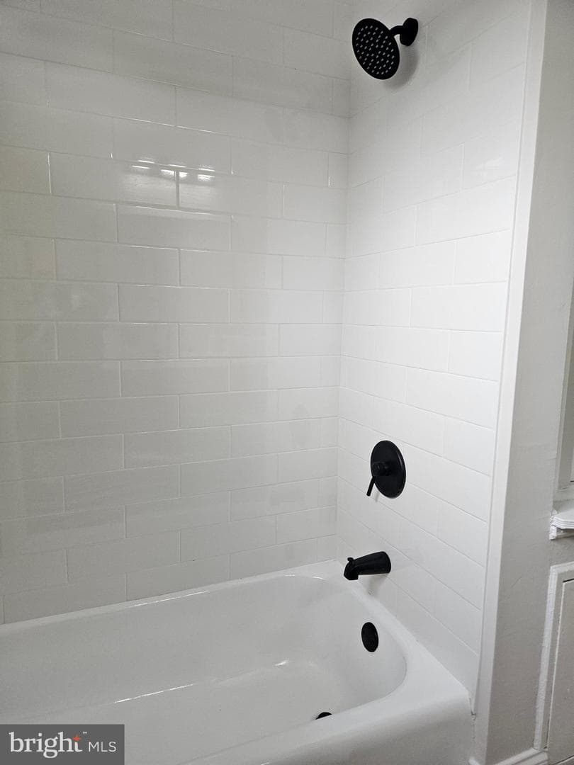5617 Biddison Avenue photo 39