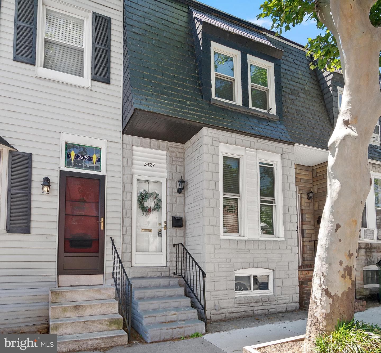 3527 Gough Street photo 2