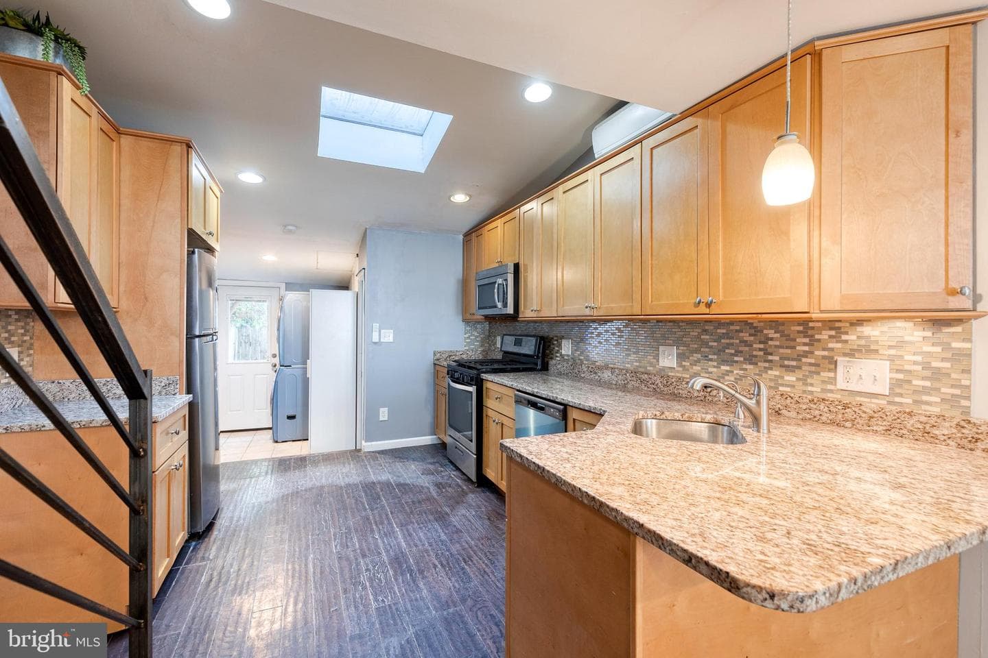 302 S Duncan Street photo 13