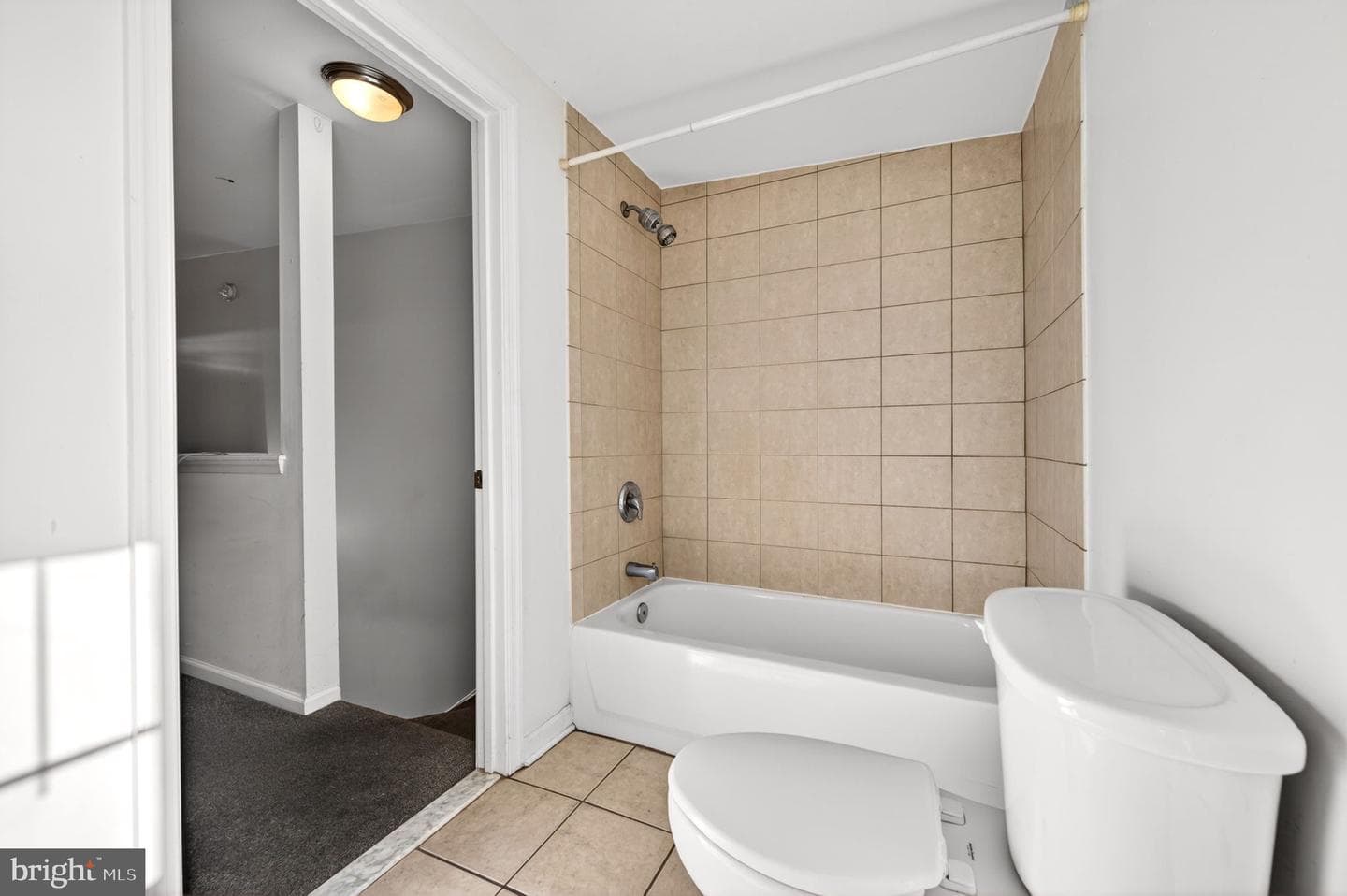 624 Wyeth Street photo 29