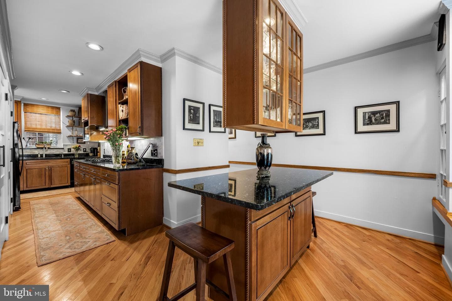 1807 Lancaster Street photo 20