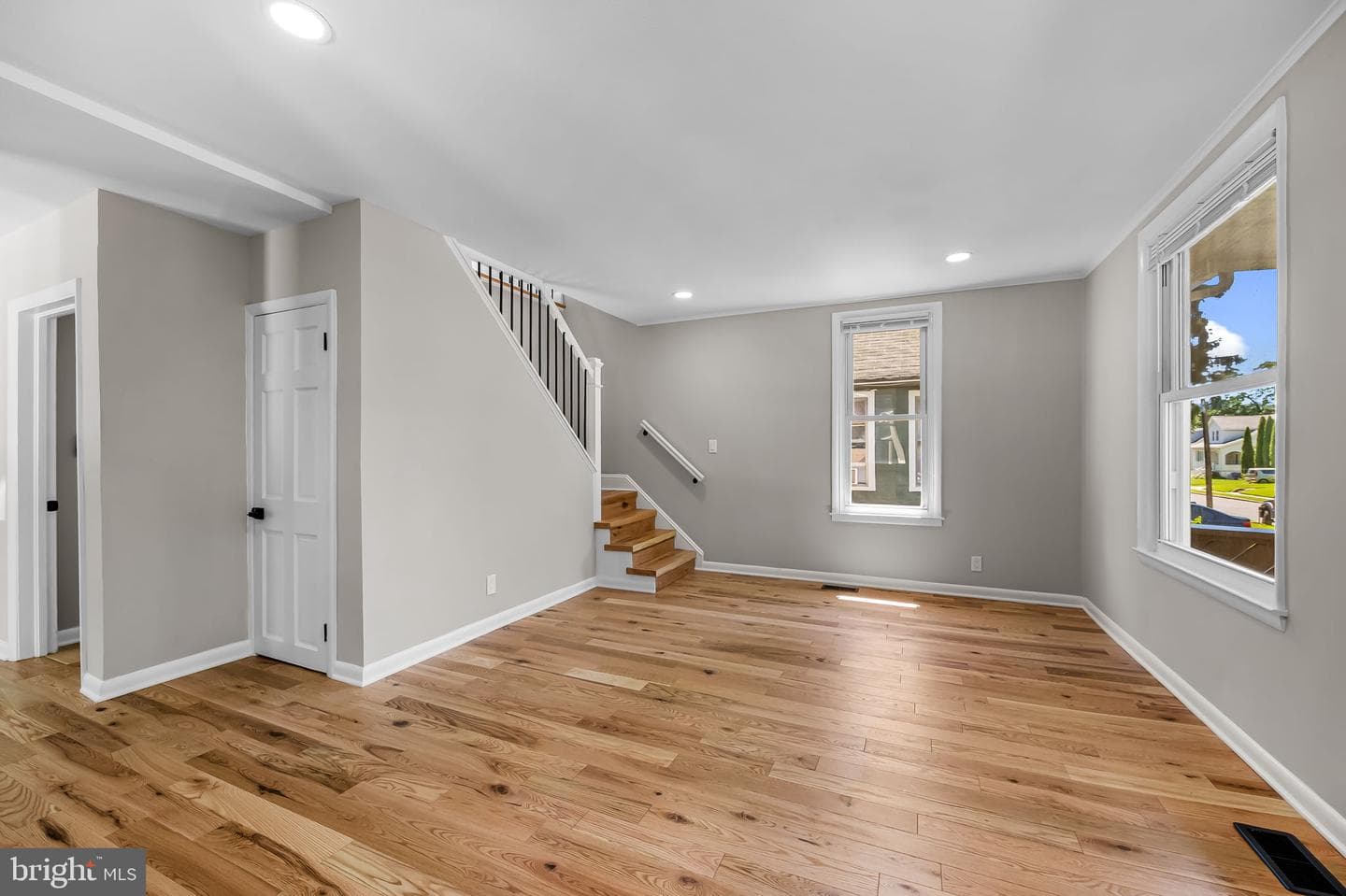 3210 Chesley Avenue photo 10