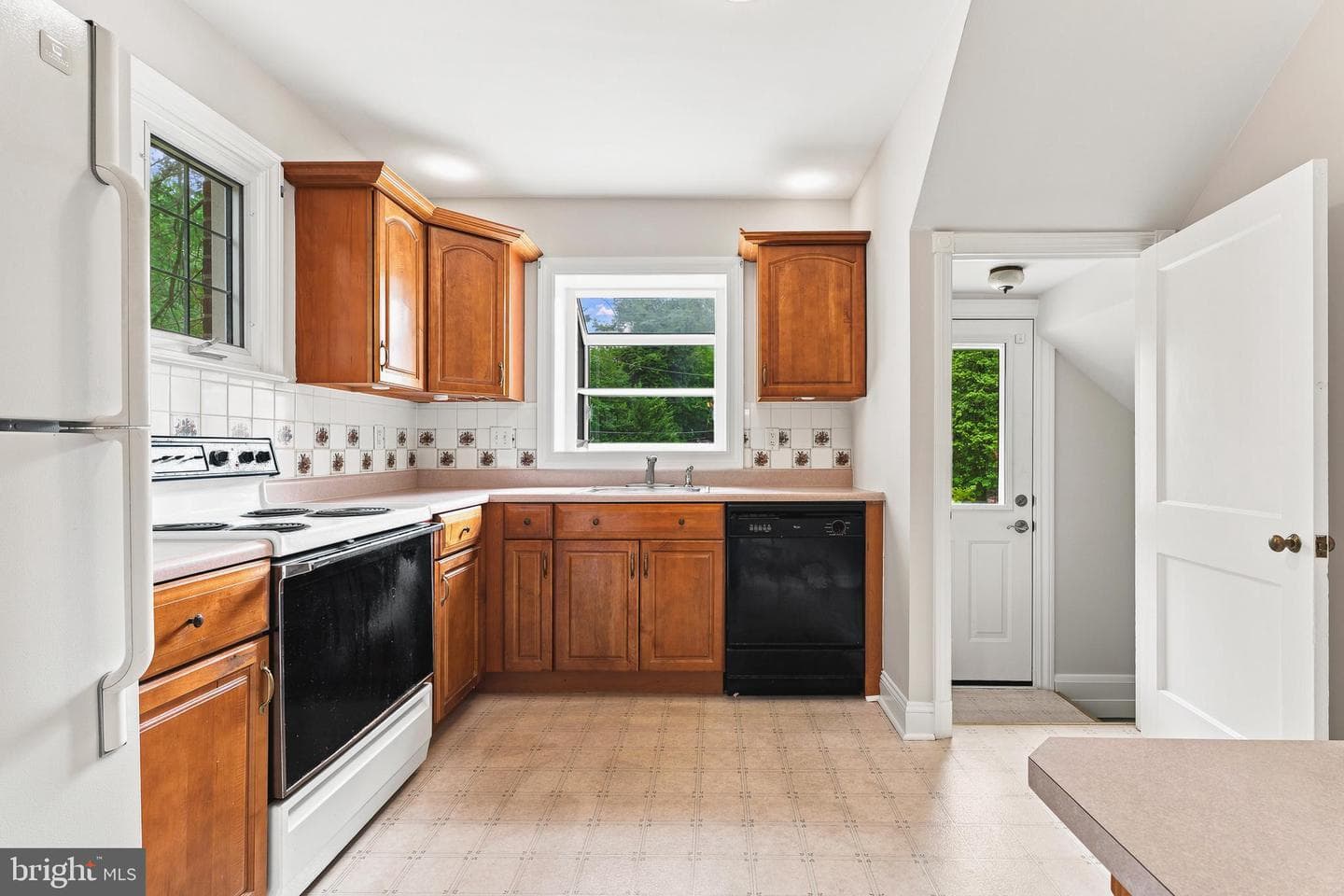 103 Cedarcroft Road photo 12