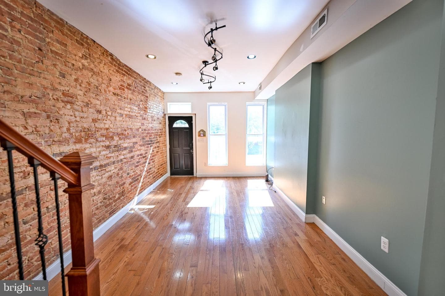 422 N Collington Avenue photo 9