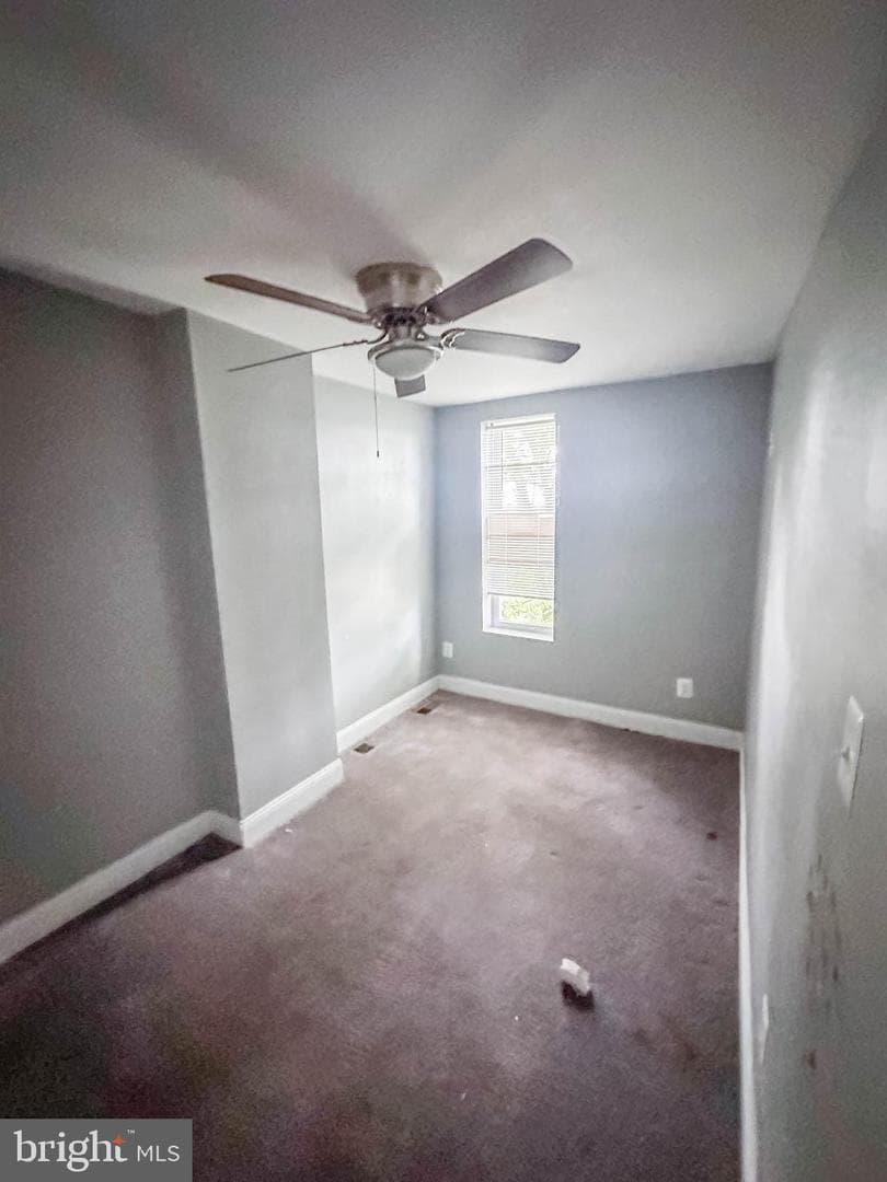2556 W Fairmount Avenue photo 4