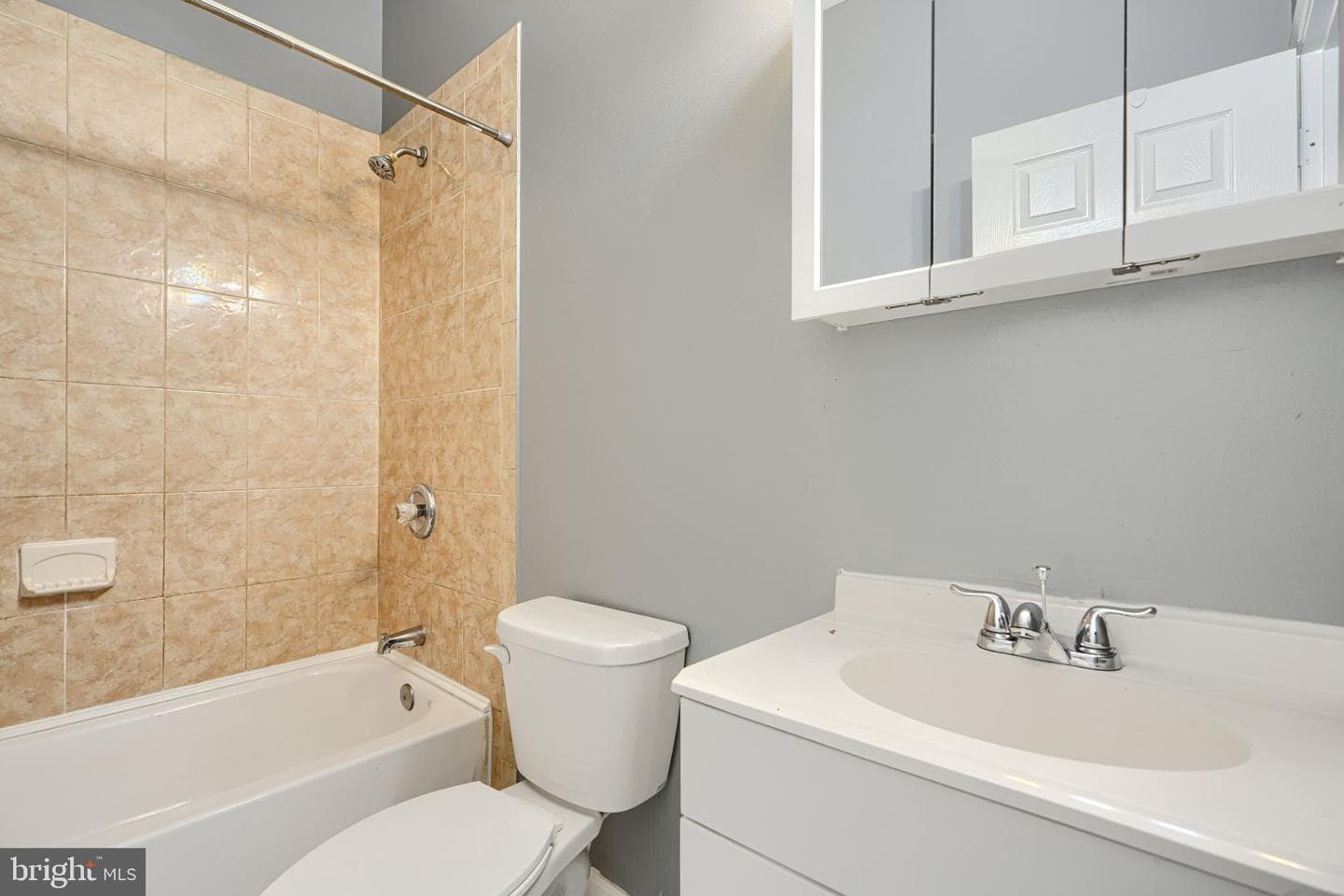 702 Kenwood Avenue photo 35