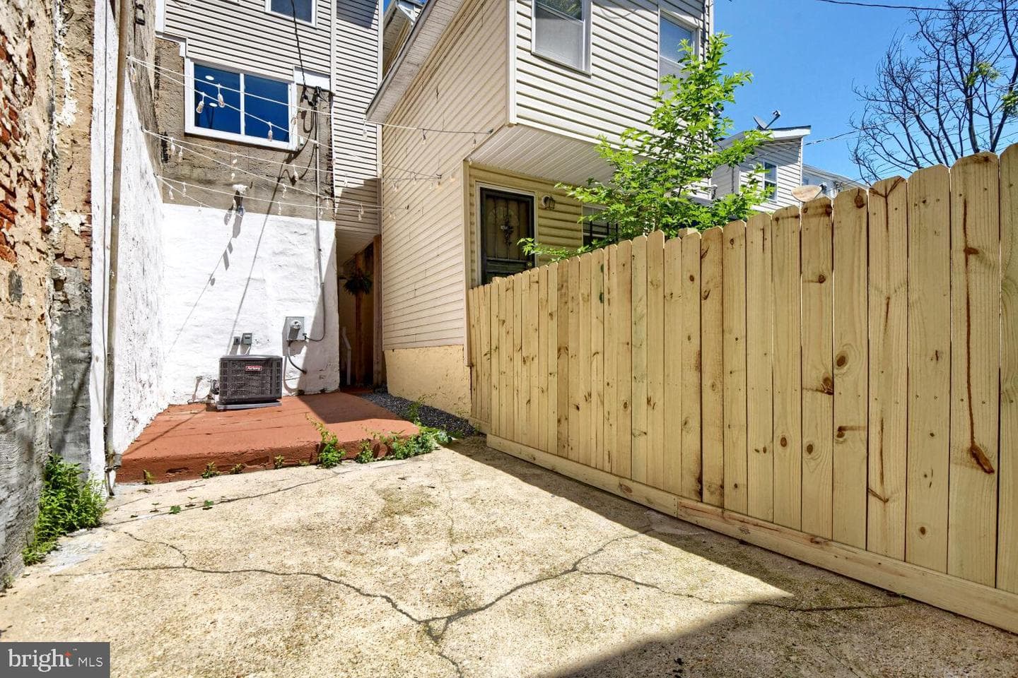 1245 W Lombard Street photo 32