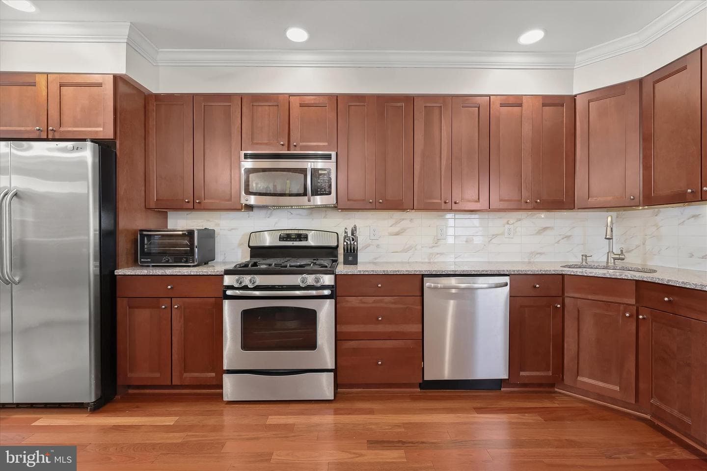 1824 S Charles Street photo 11