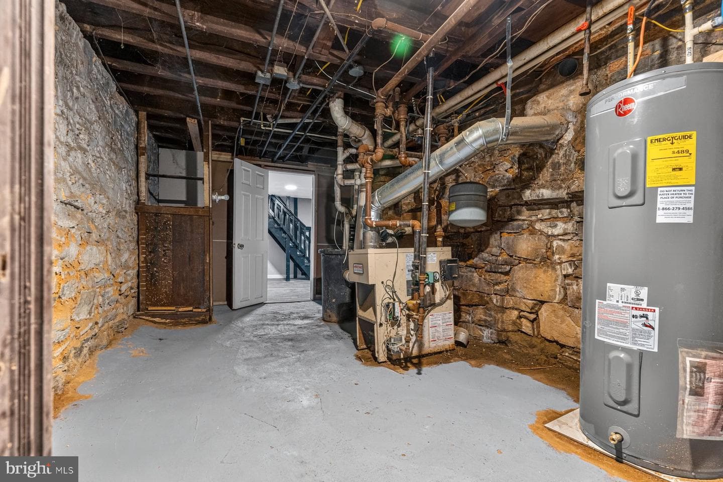 1910 W Fayette Street photo 25