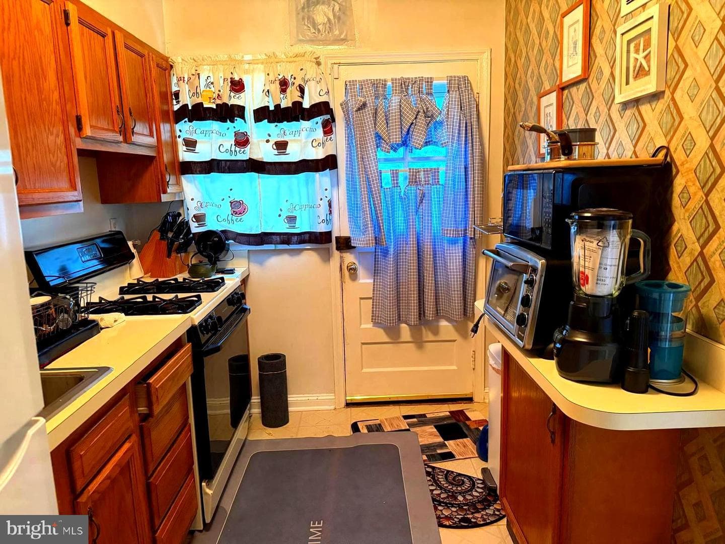 1505 Ramblewood Road photo 7