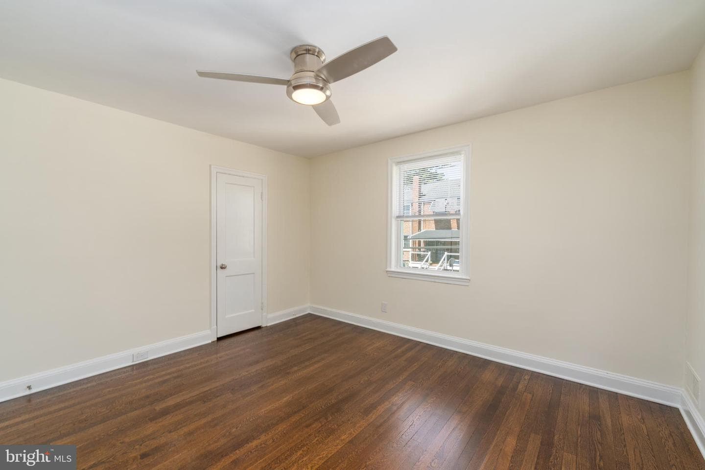 3255 Yosemite Avenue photo 19