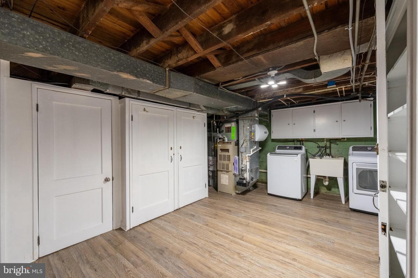 3255 Yosemite Avenue photo 35