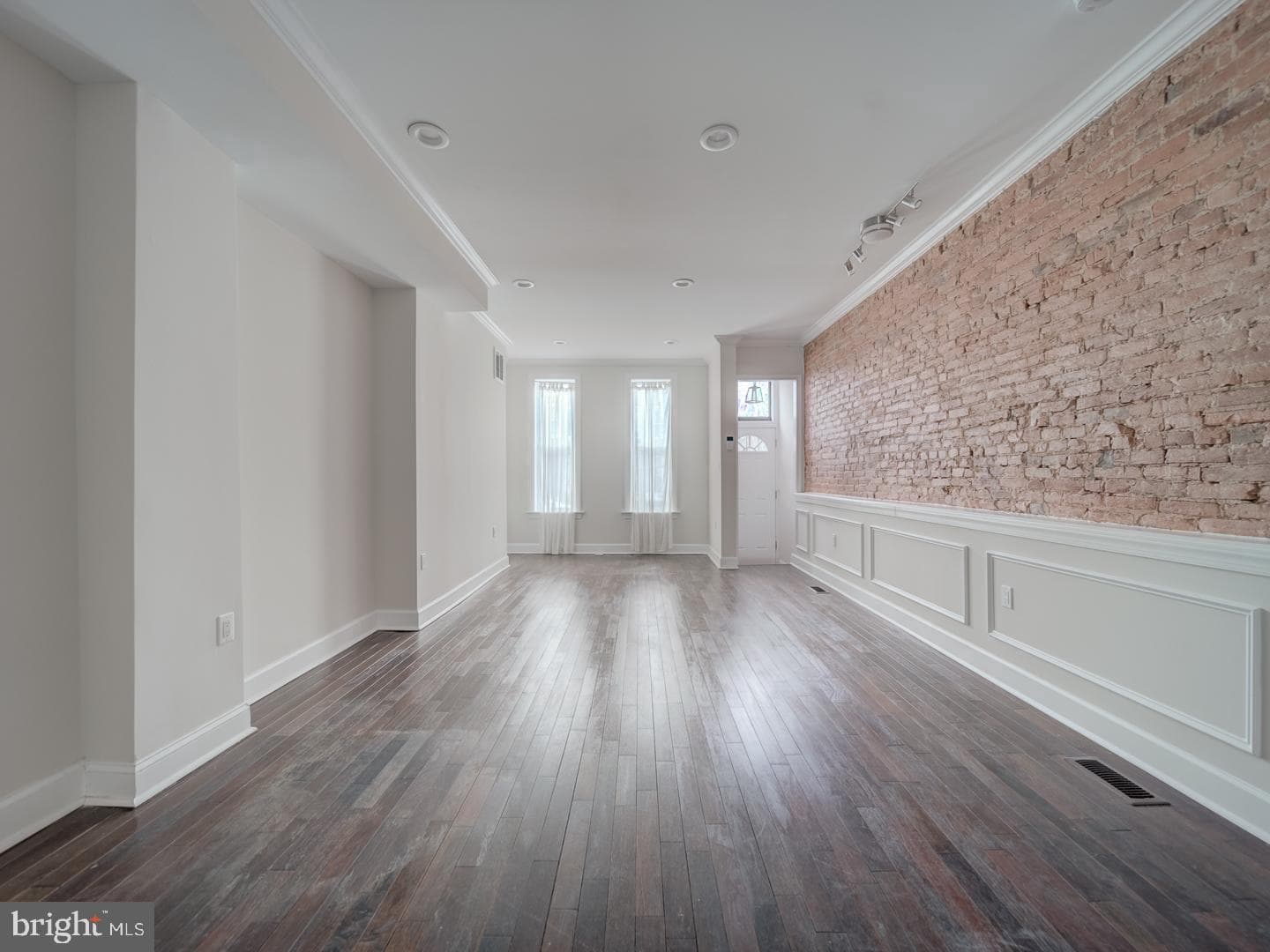 417 N Collington Ave photo 32