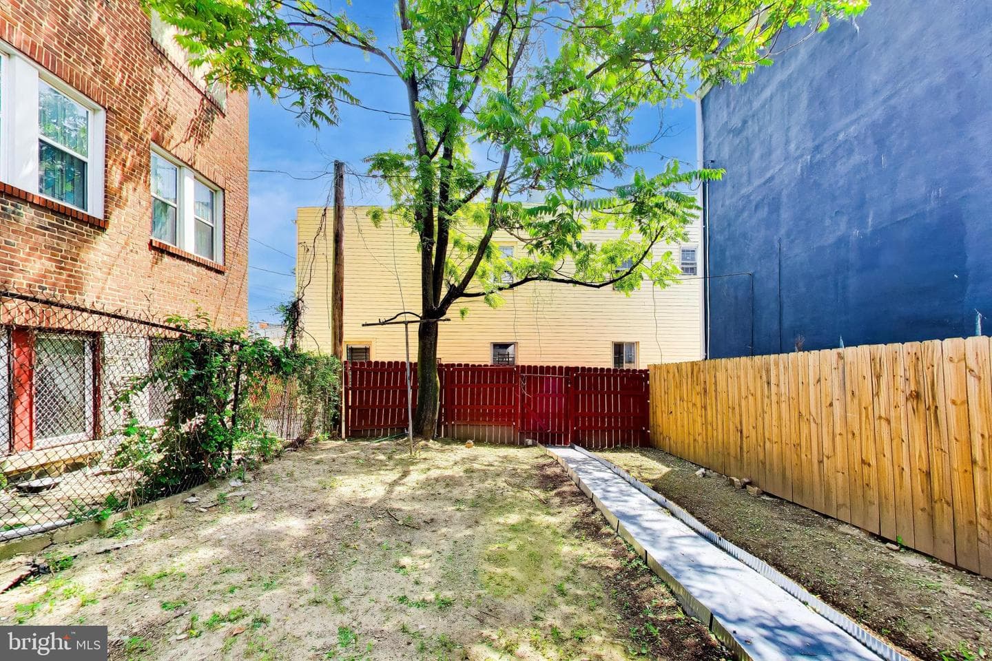 1703 N Smallwood Street N photo 35
