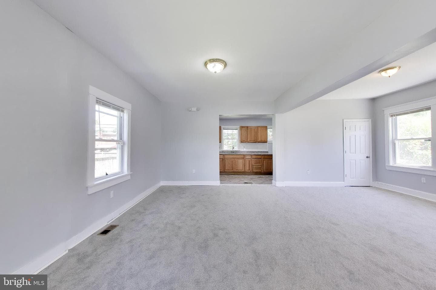 2702 Oakley Avenue photo 11