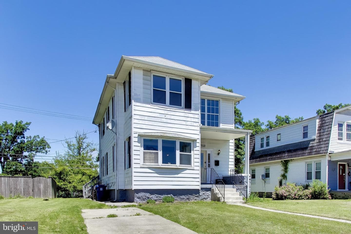 2702 Oakley Avenue photo 2