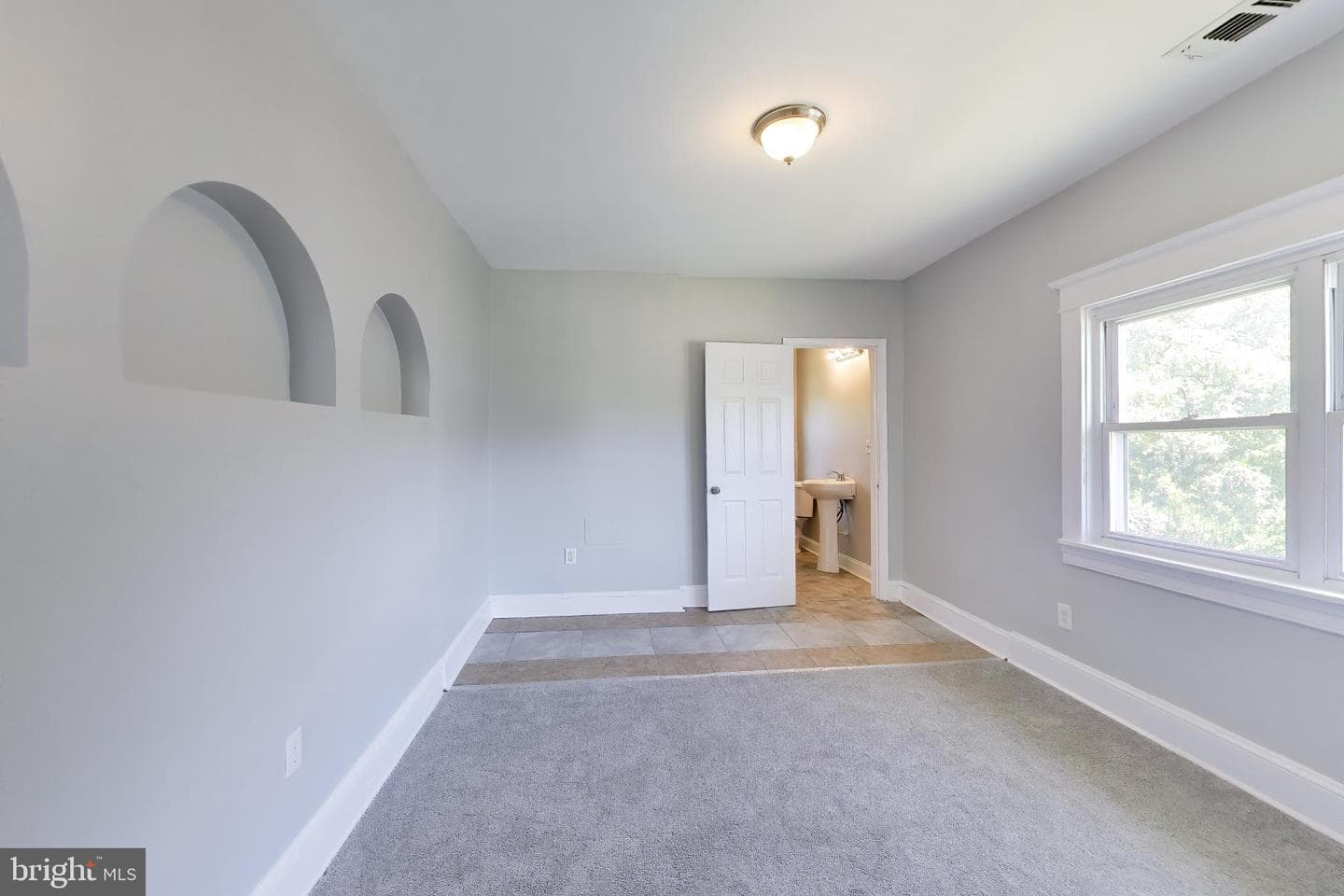 2702 Oakley Avenue photo 28