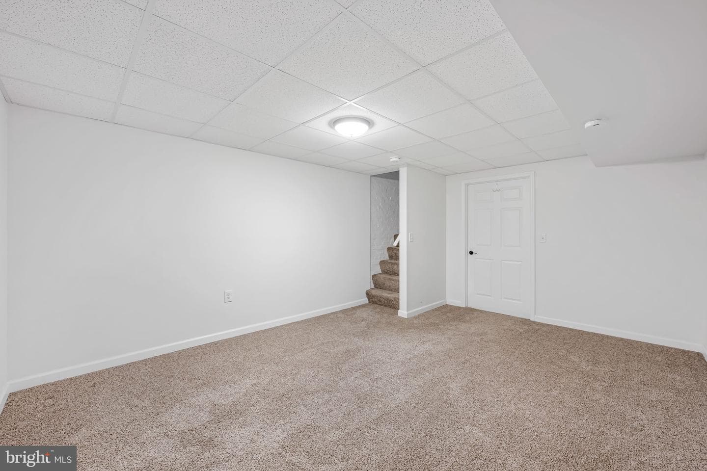 4124 Falls Rd photo 24