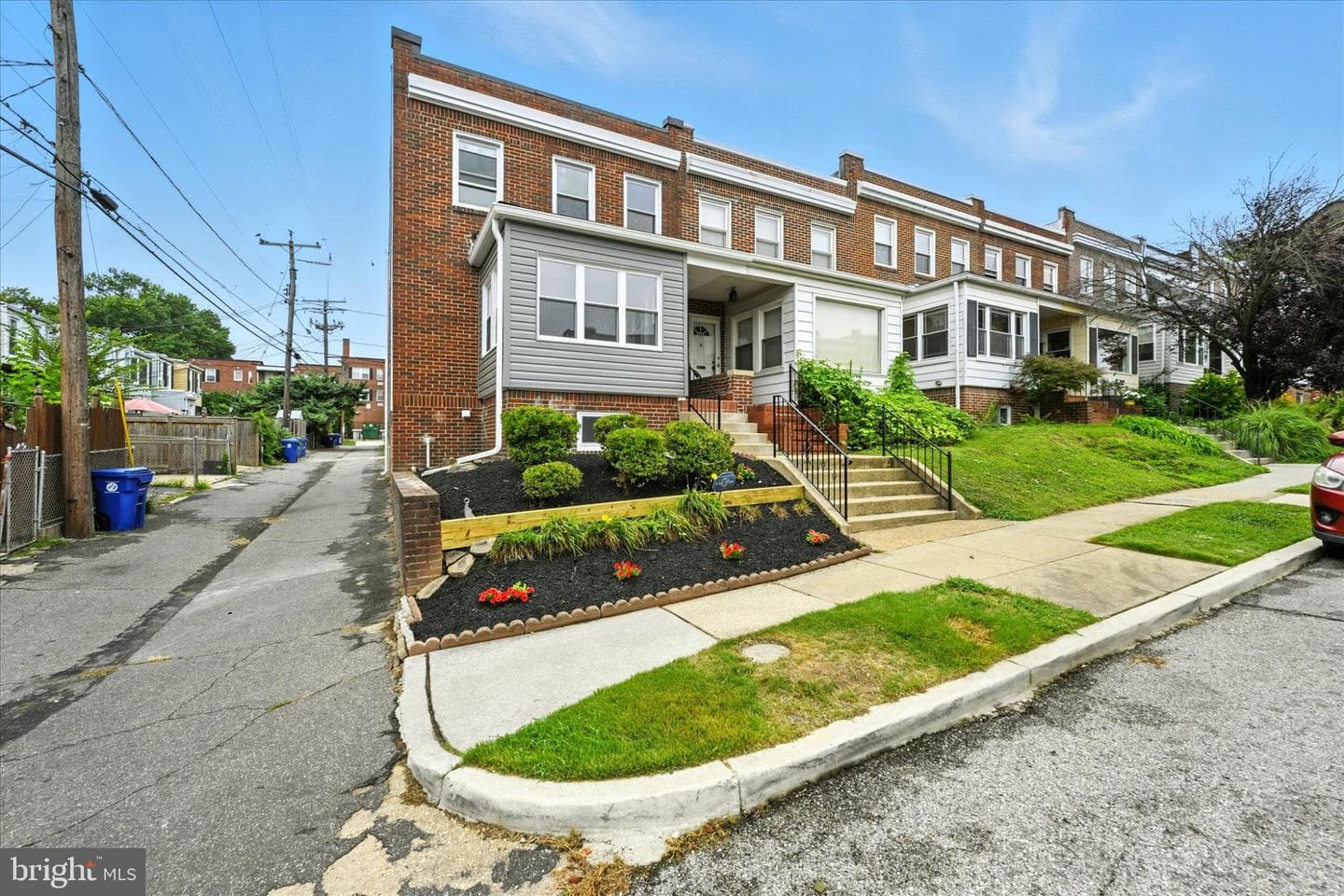 1118 Weldon Avenue photo 4