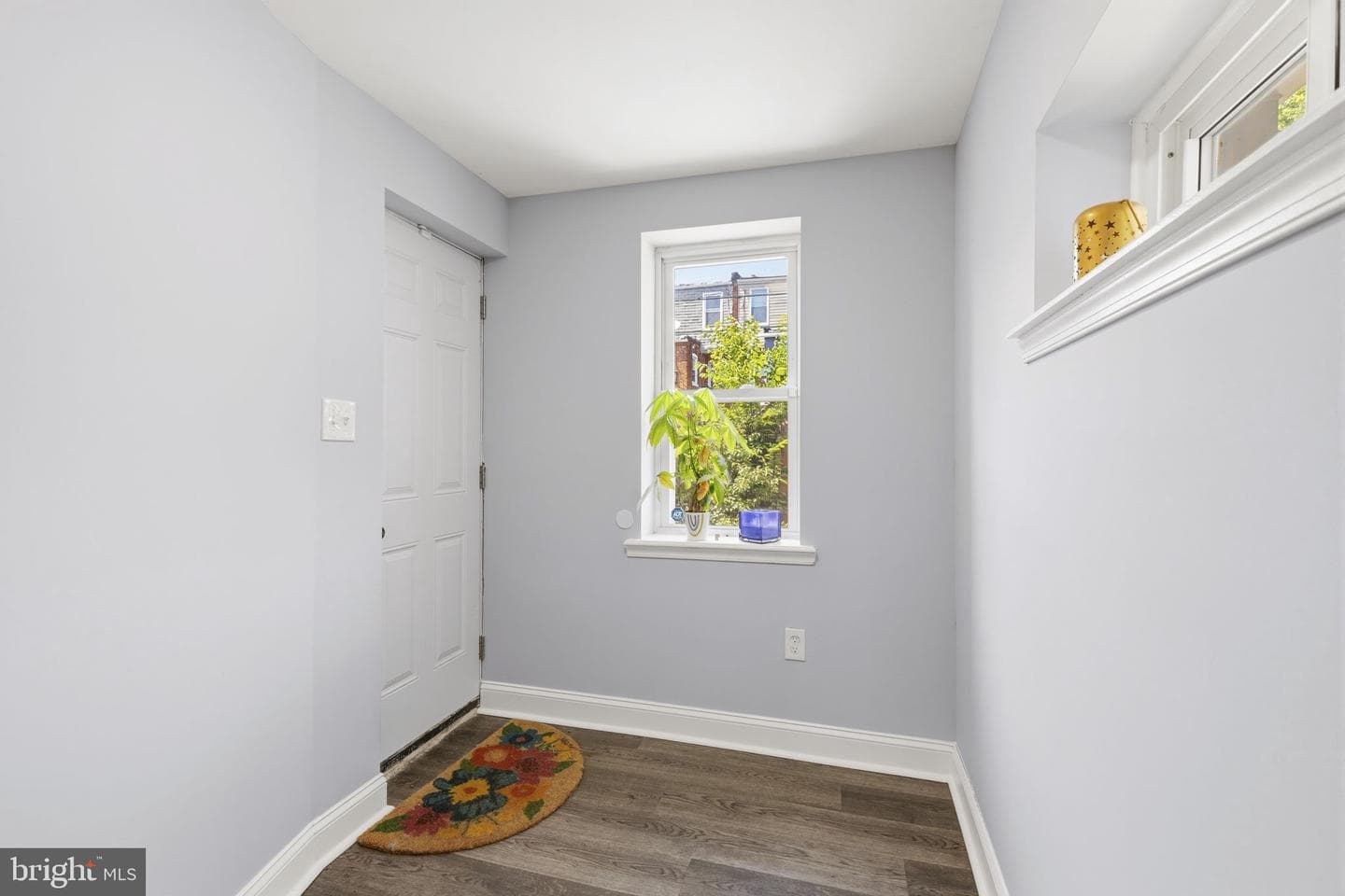 1620 E 28th Street photo 13