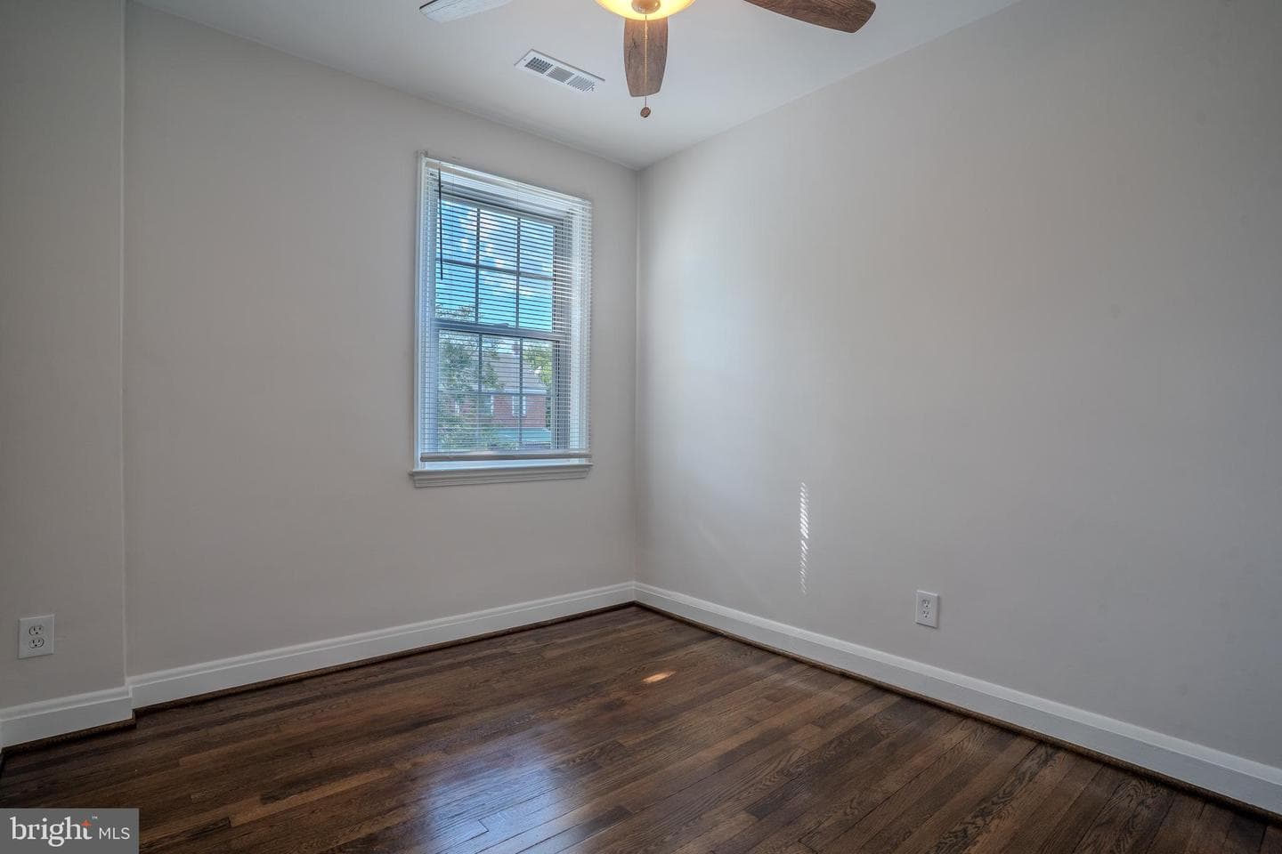 5810 Falkirk Road photo 25