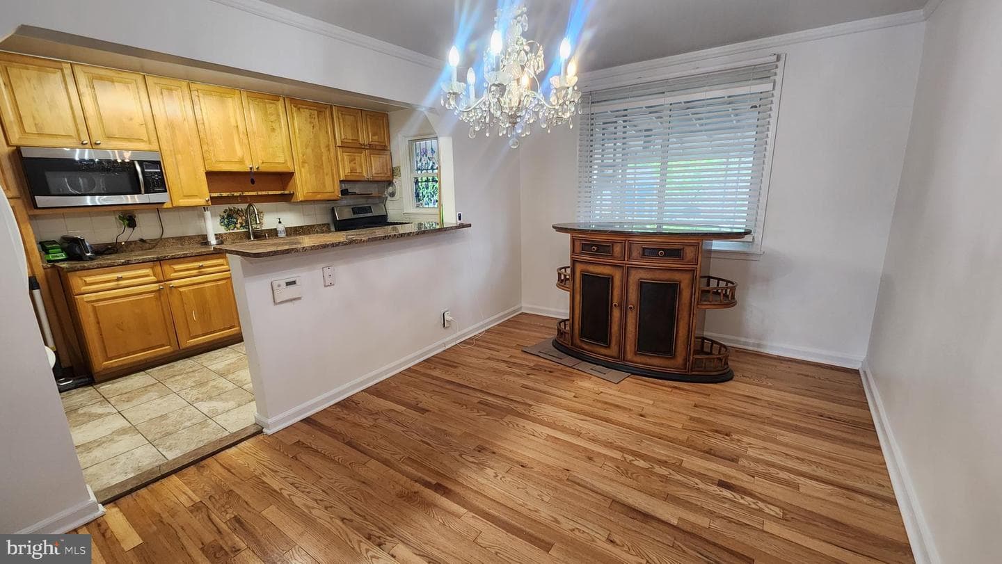 834 Umbra Street photo 4