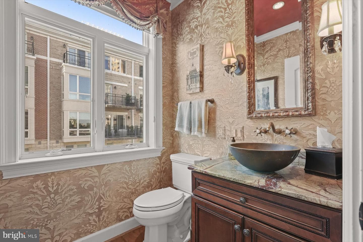 921 Valencia Court #120 photo 25