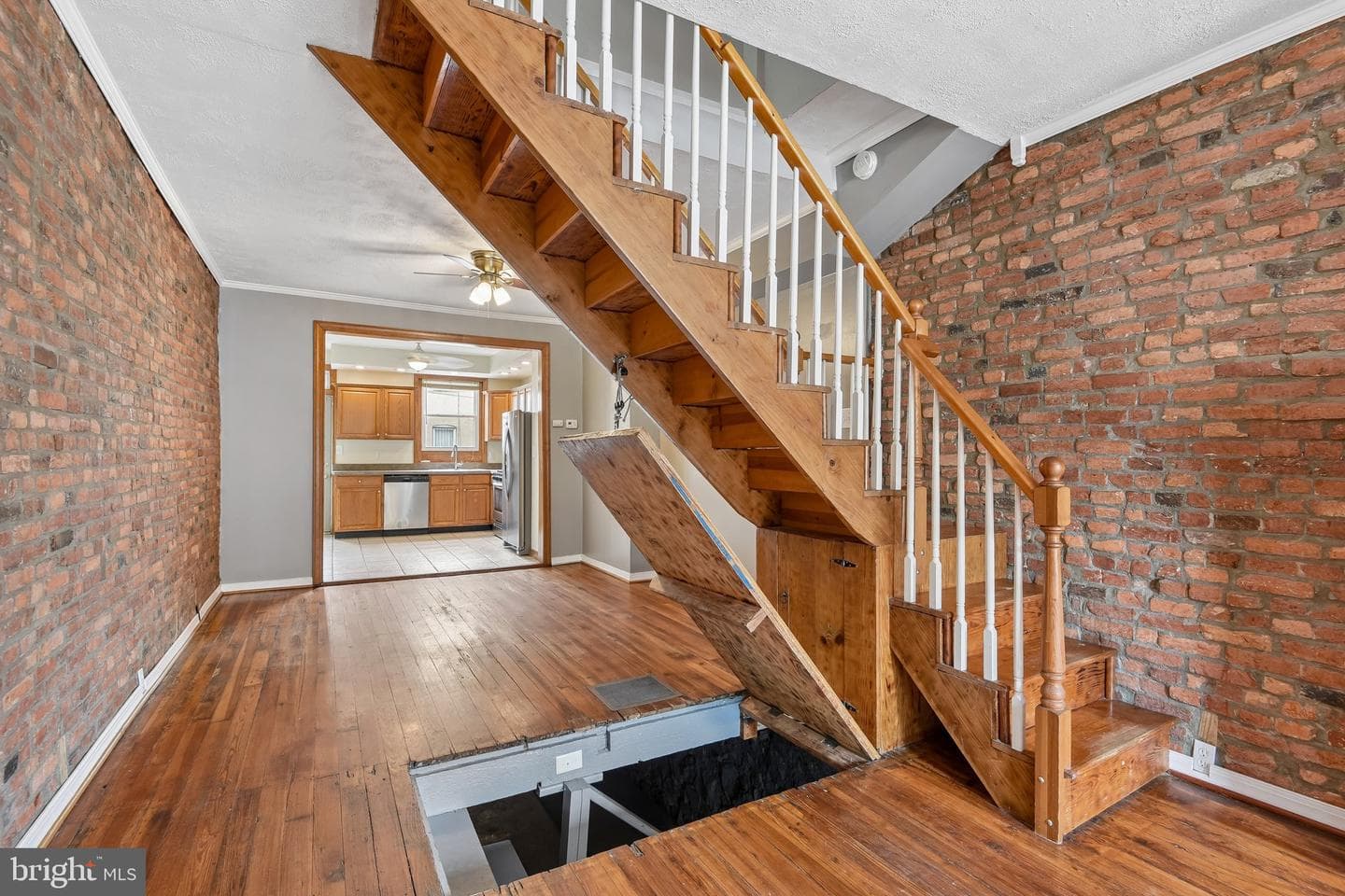 1319 S Carey Street photo 11