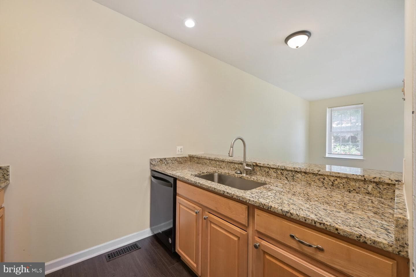730 S Hanover Street #a photo 9