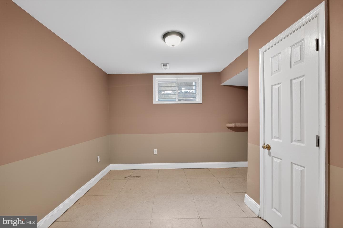 1513 N Montford Avenue N photo 25