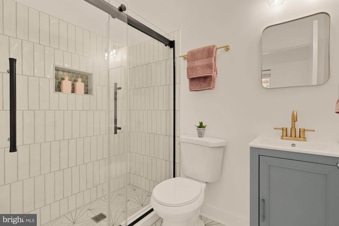 2143 Cambridge Street photo 25