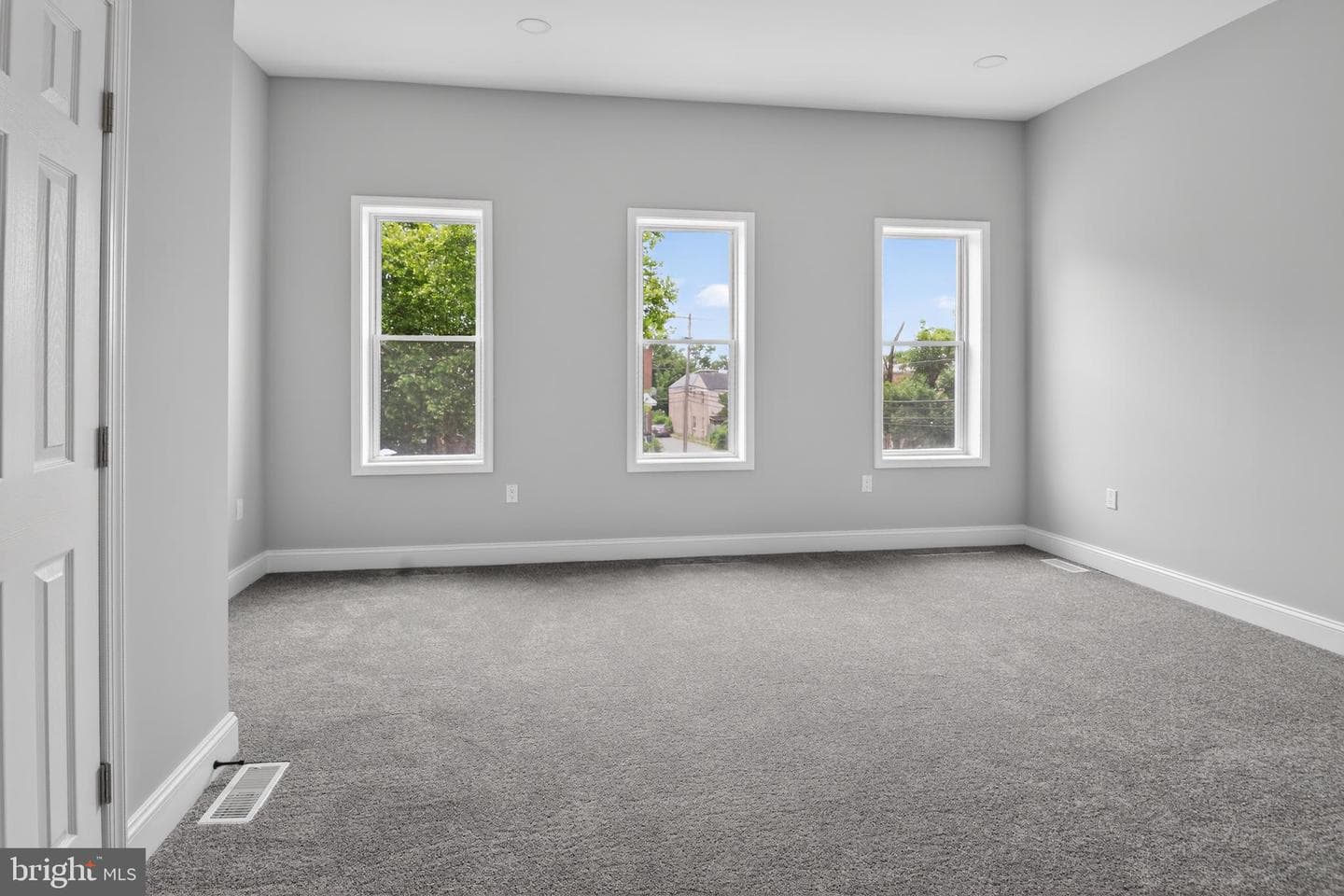 2888 W Garrison Avenue W photo 17