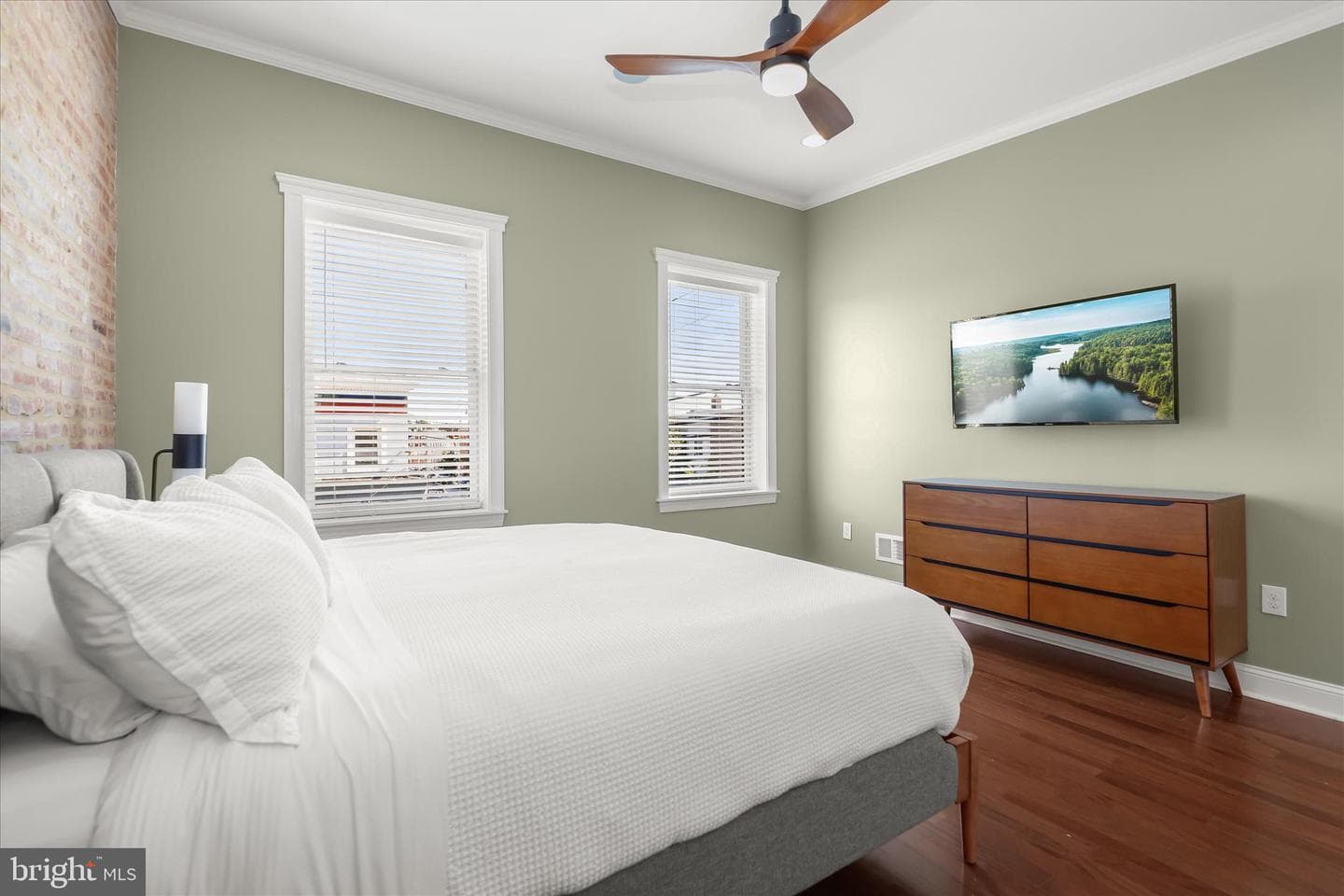3729 Hudson Street photo 20