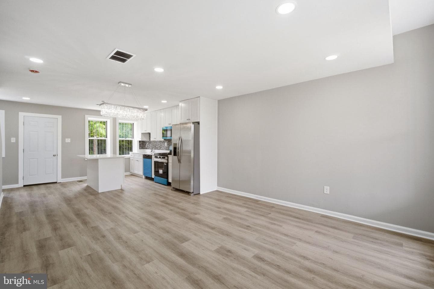 3428 Virginia Avenue photo 4