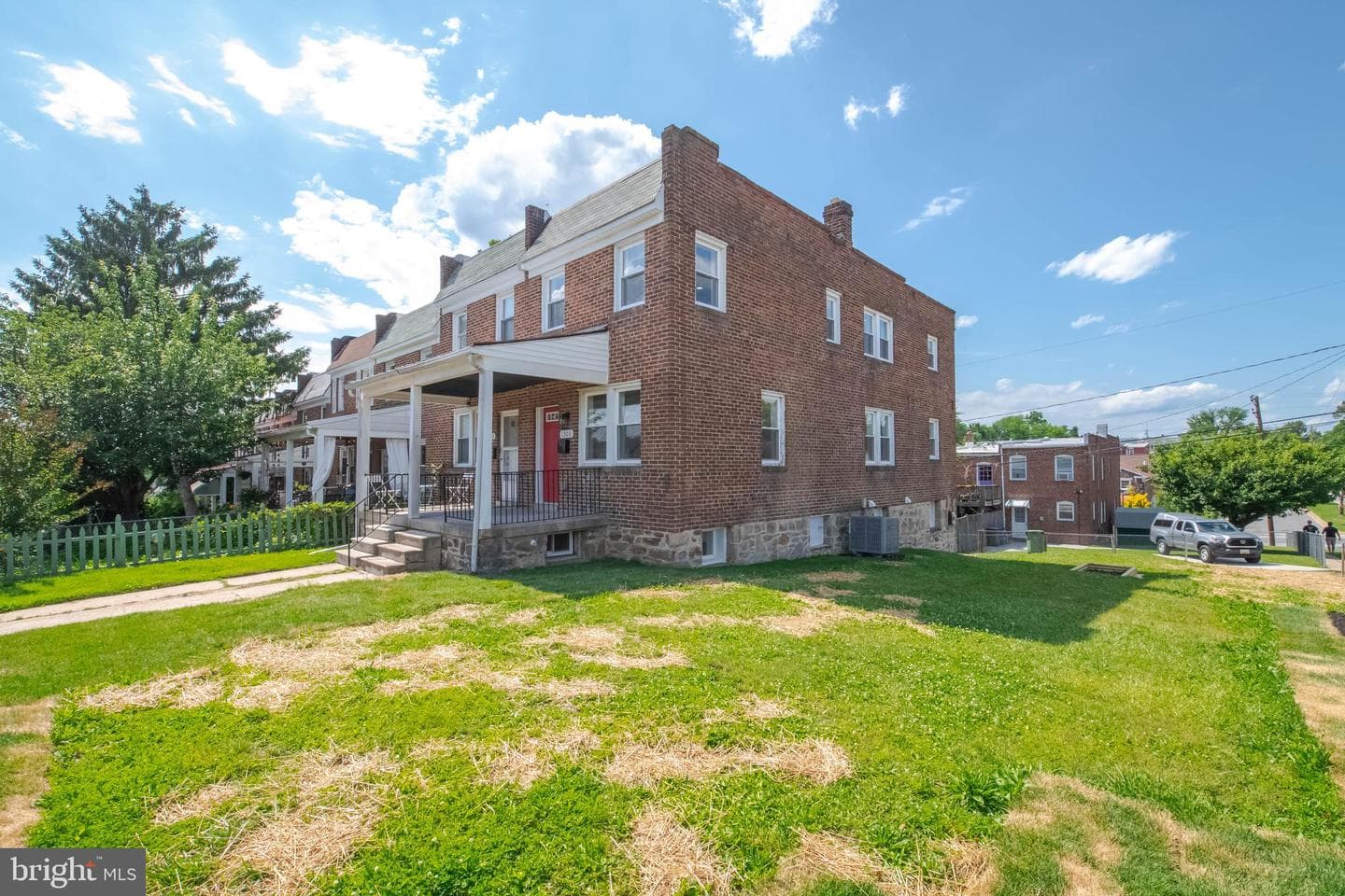 1300 W 37th Street photo 40