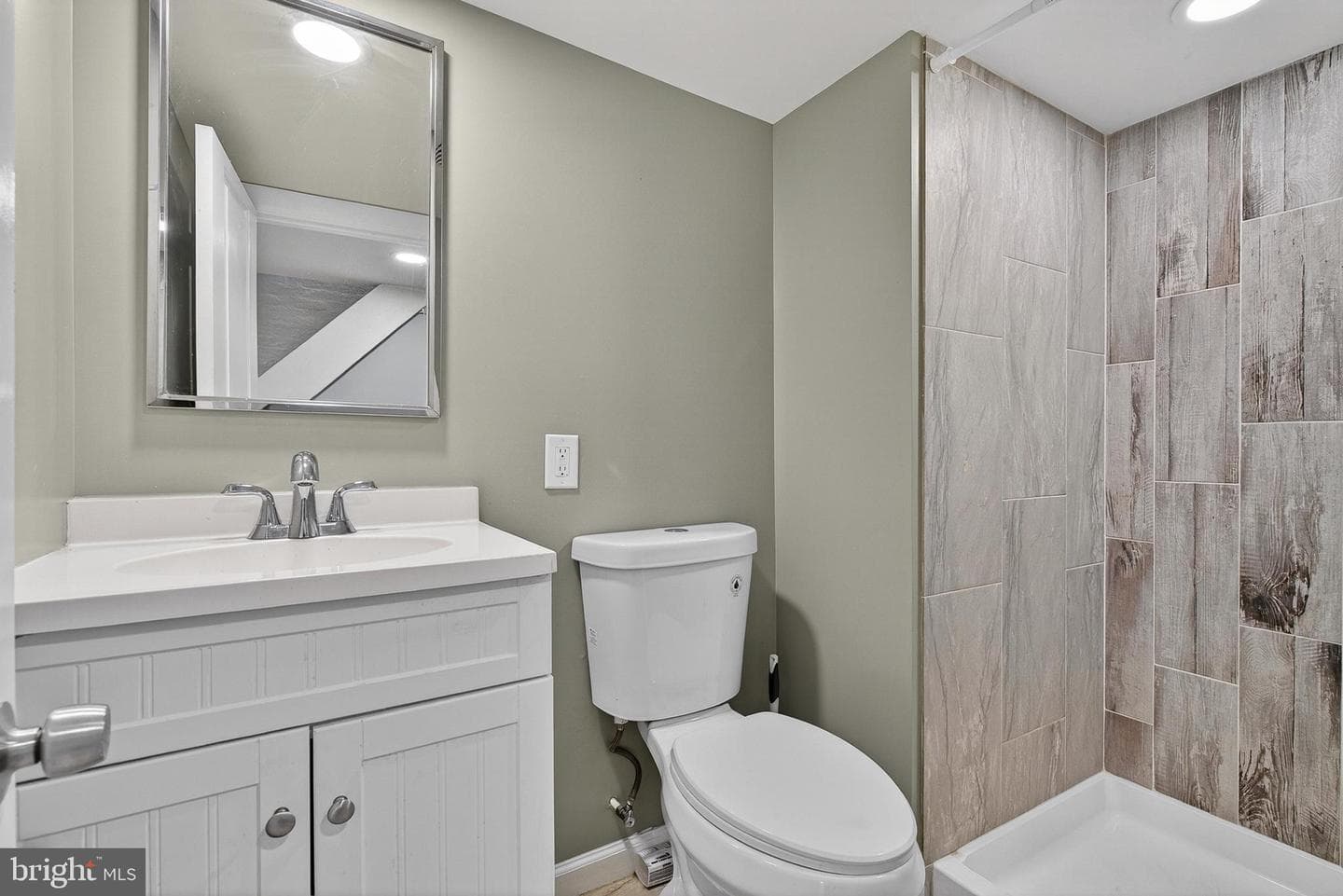 2926 E Fayette Street photo 23