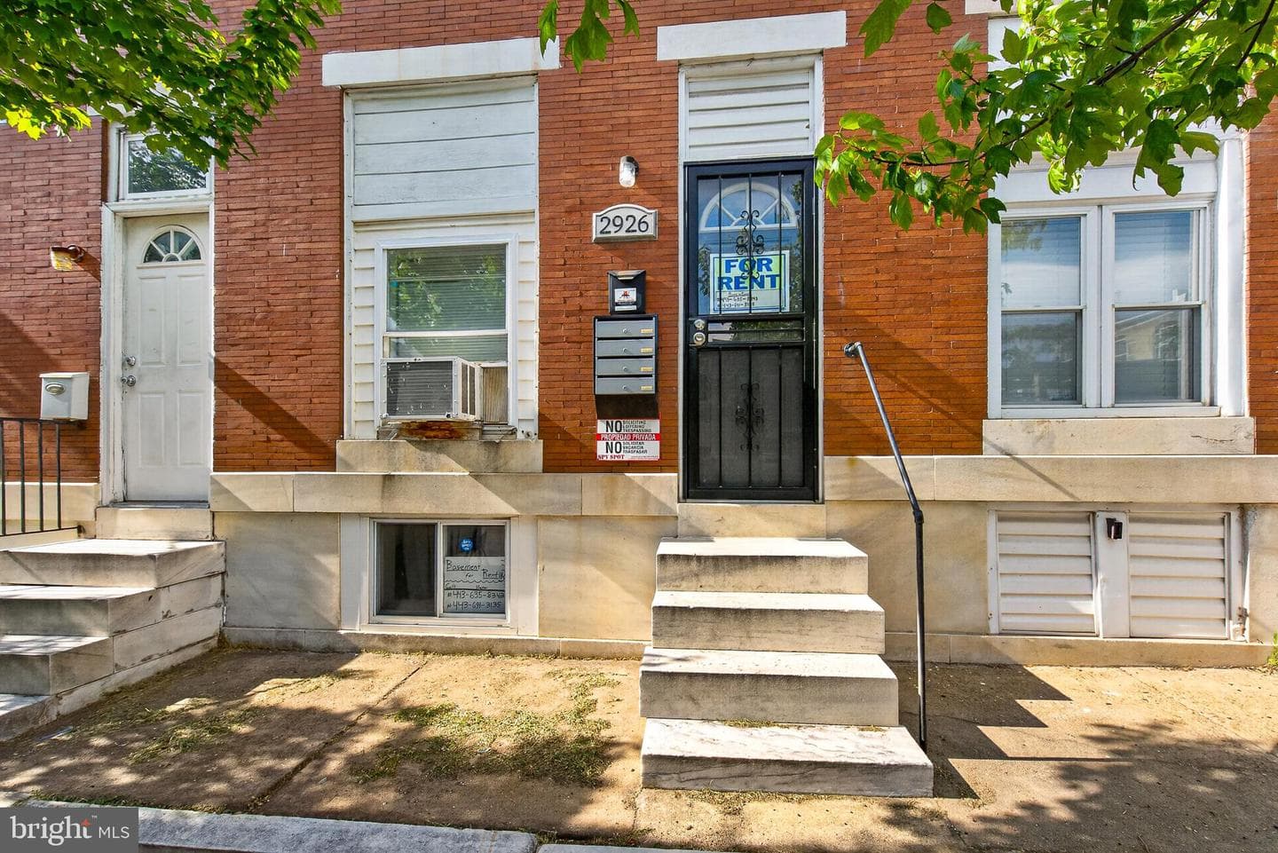 2926 E Fayette Street photo 4