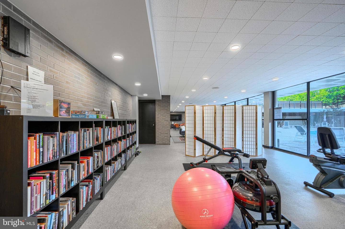 4000 N Charles Street #1206 photo 24