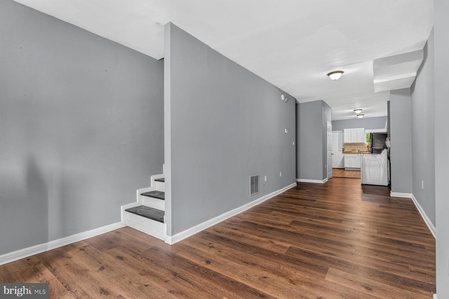 2036 Walbrook Avenue photo 4