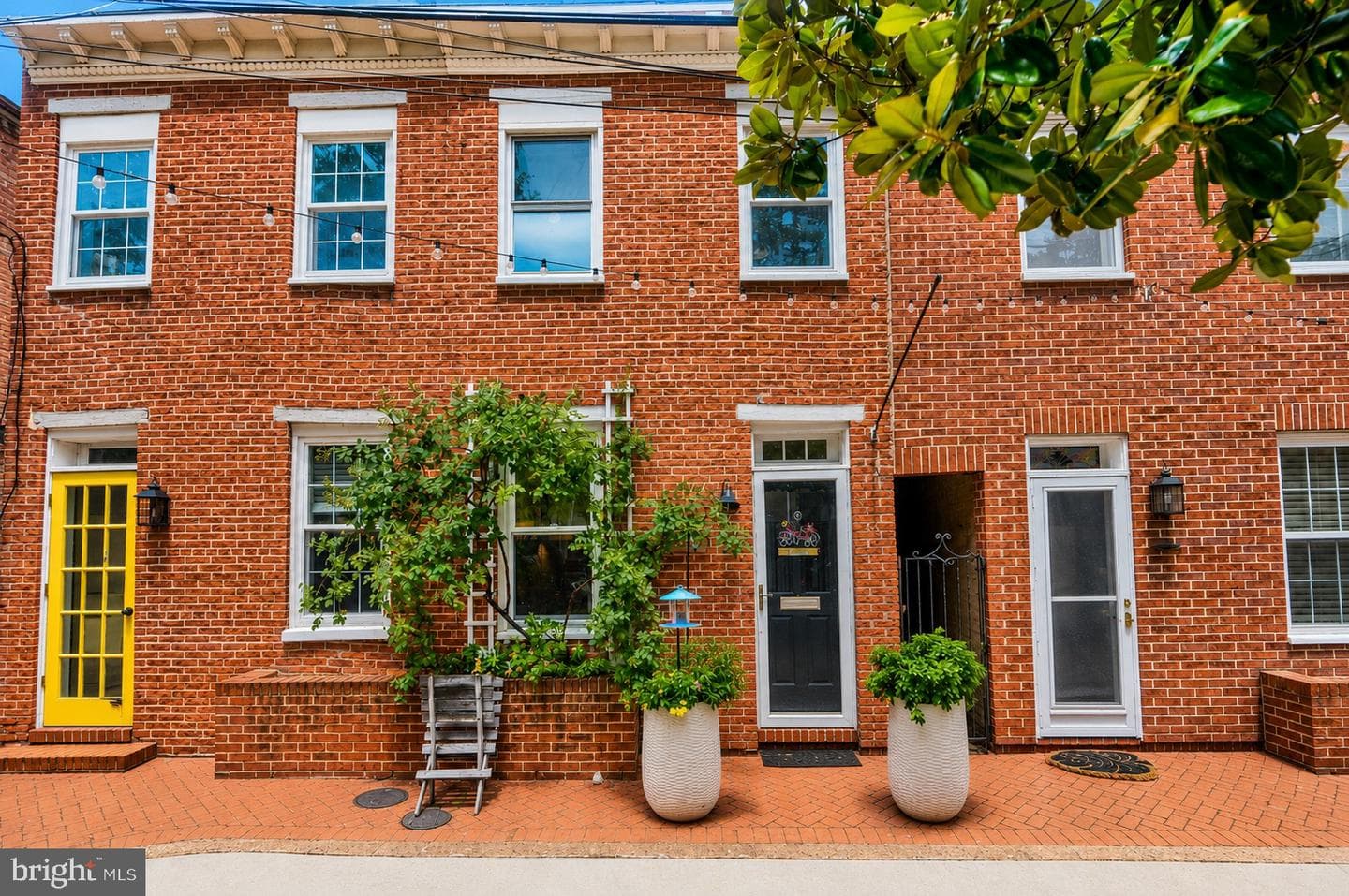 1247 Knox Court