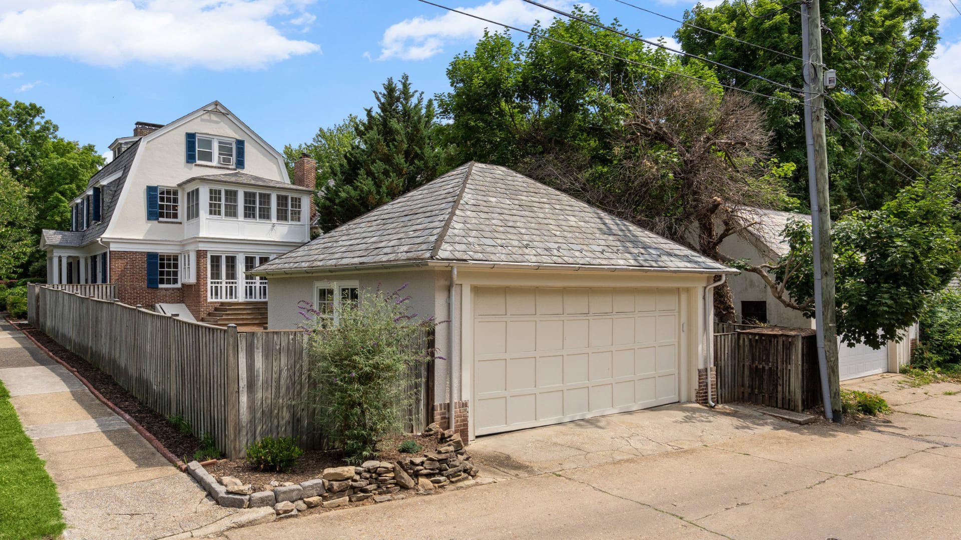 535 W 40th Street photo 48