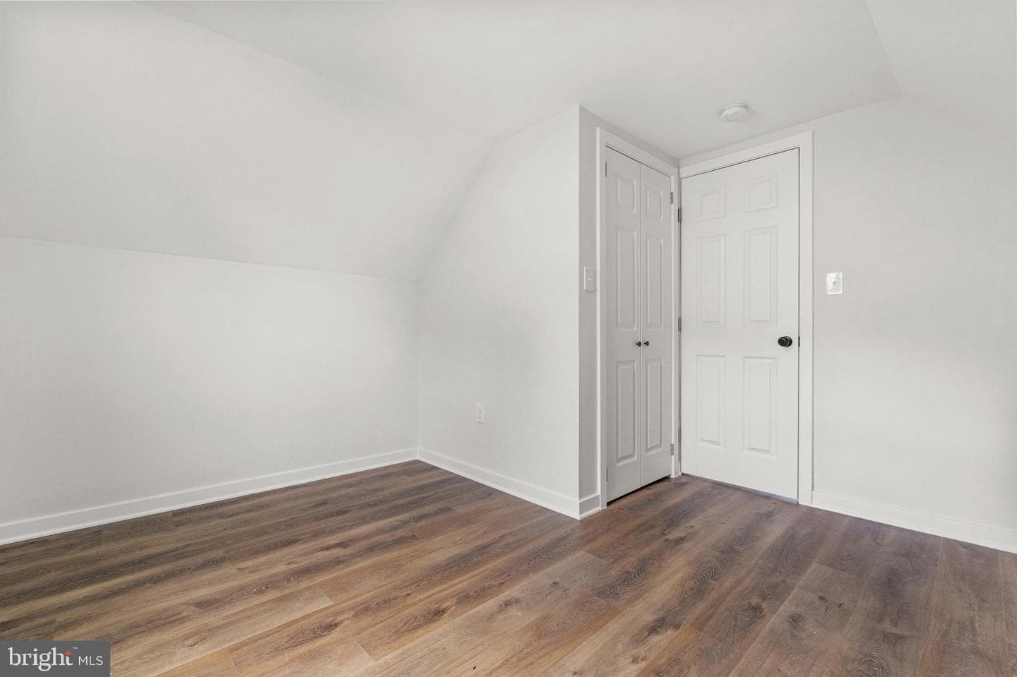 3009 Milford Avenue photo 18