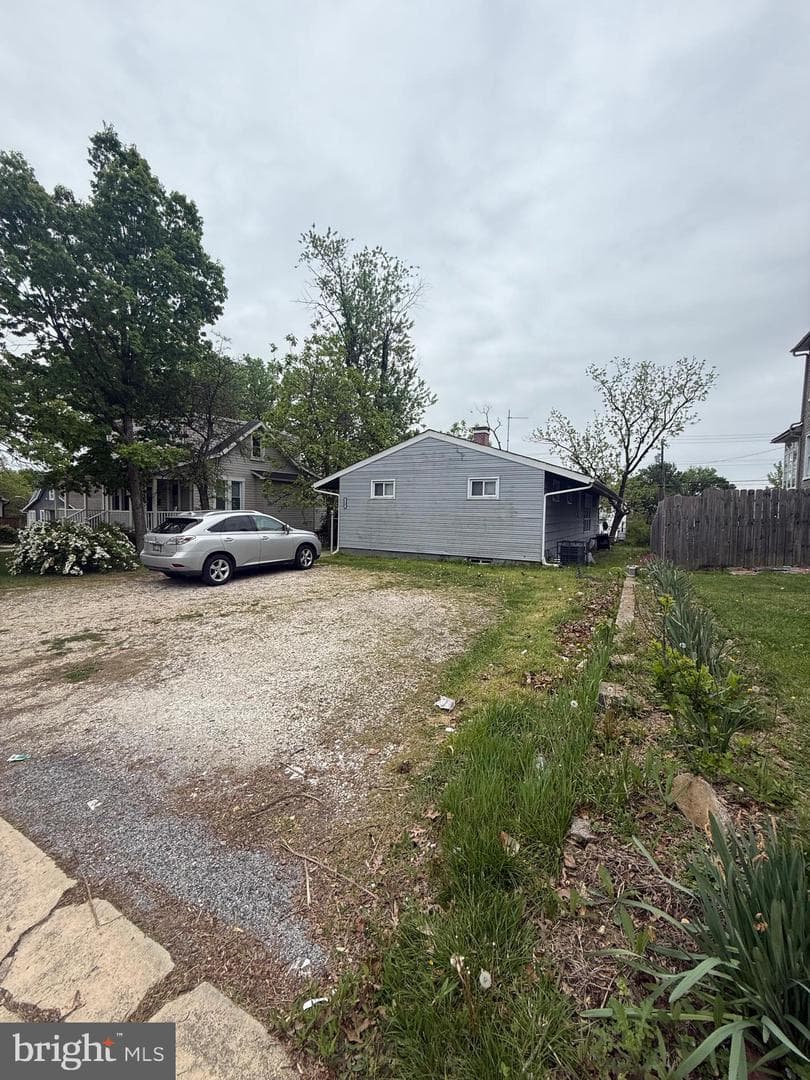 2407 E Cold Spring Lane photo 20