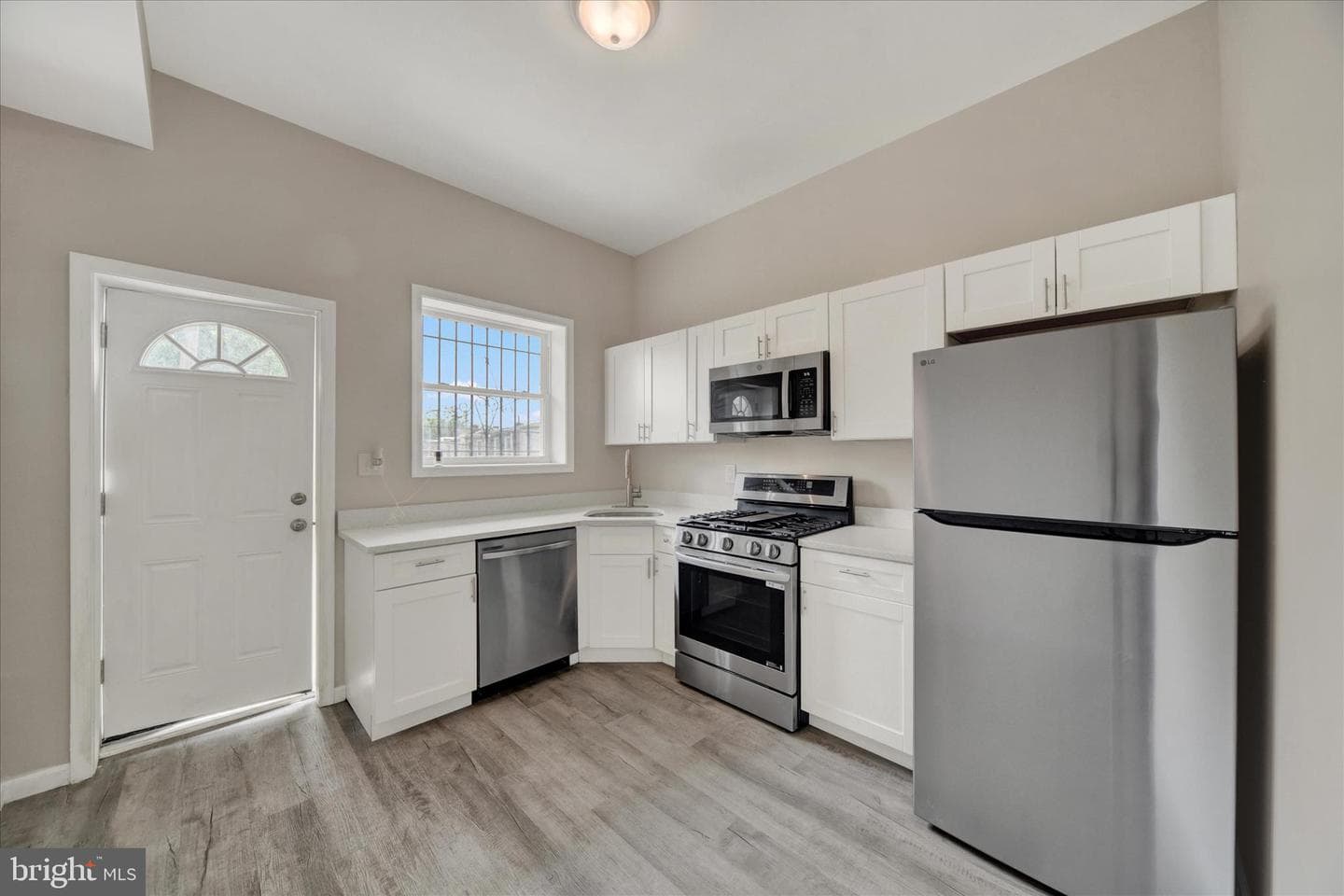 1813 N Bentalou Street photo 11