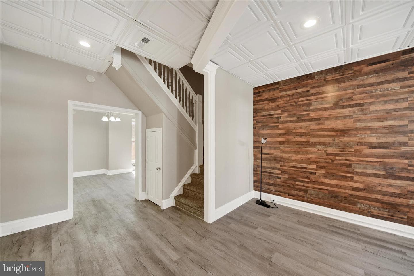 1813 N Bentalou Street photo 8