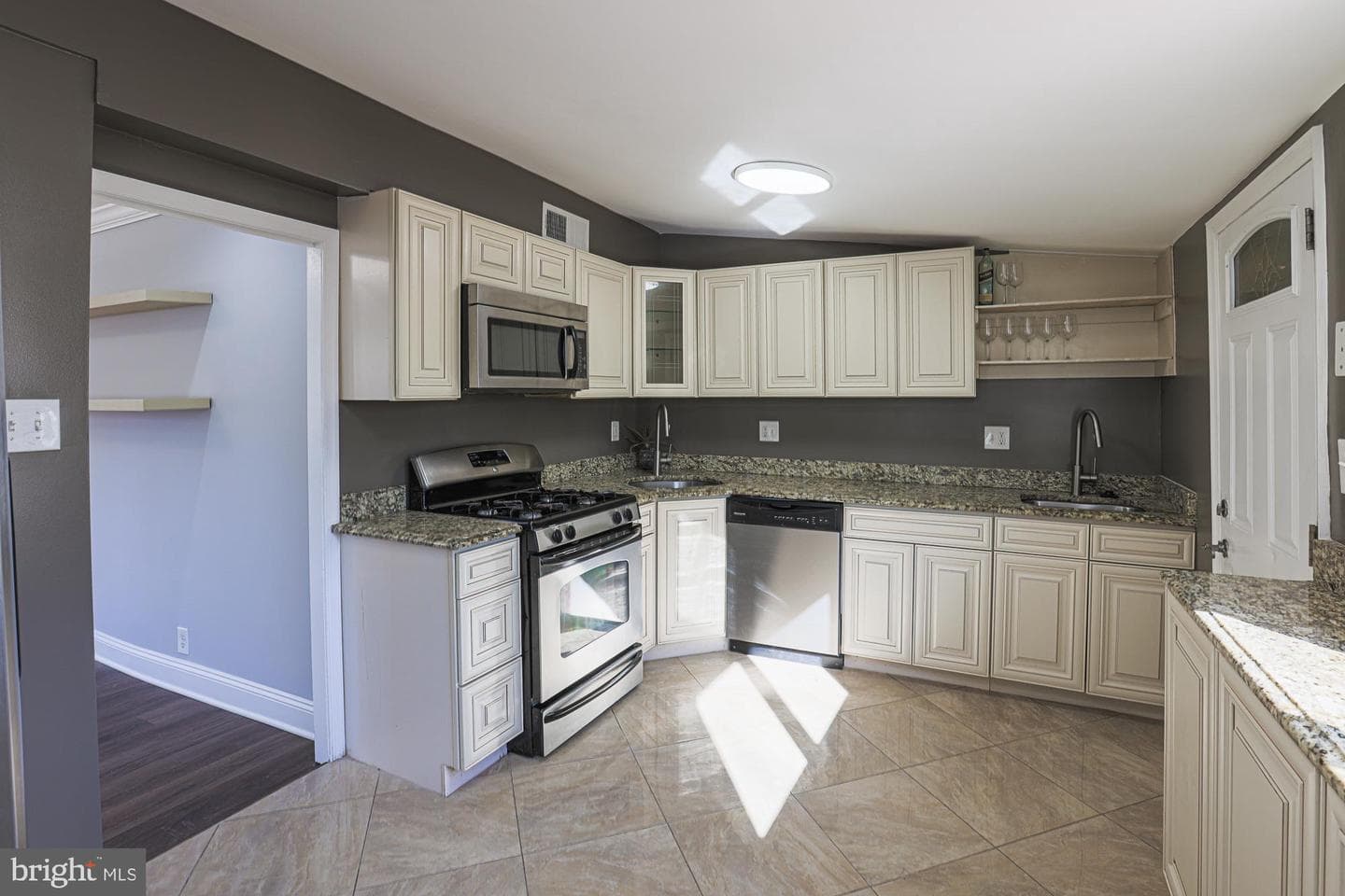 2507 Taney Road photo 20