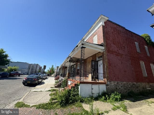 2110 N Pulaski Street photo 2